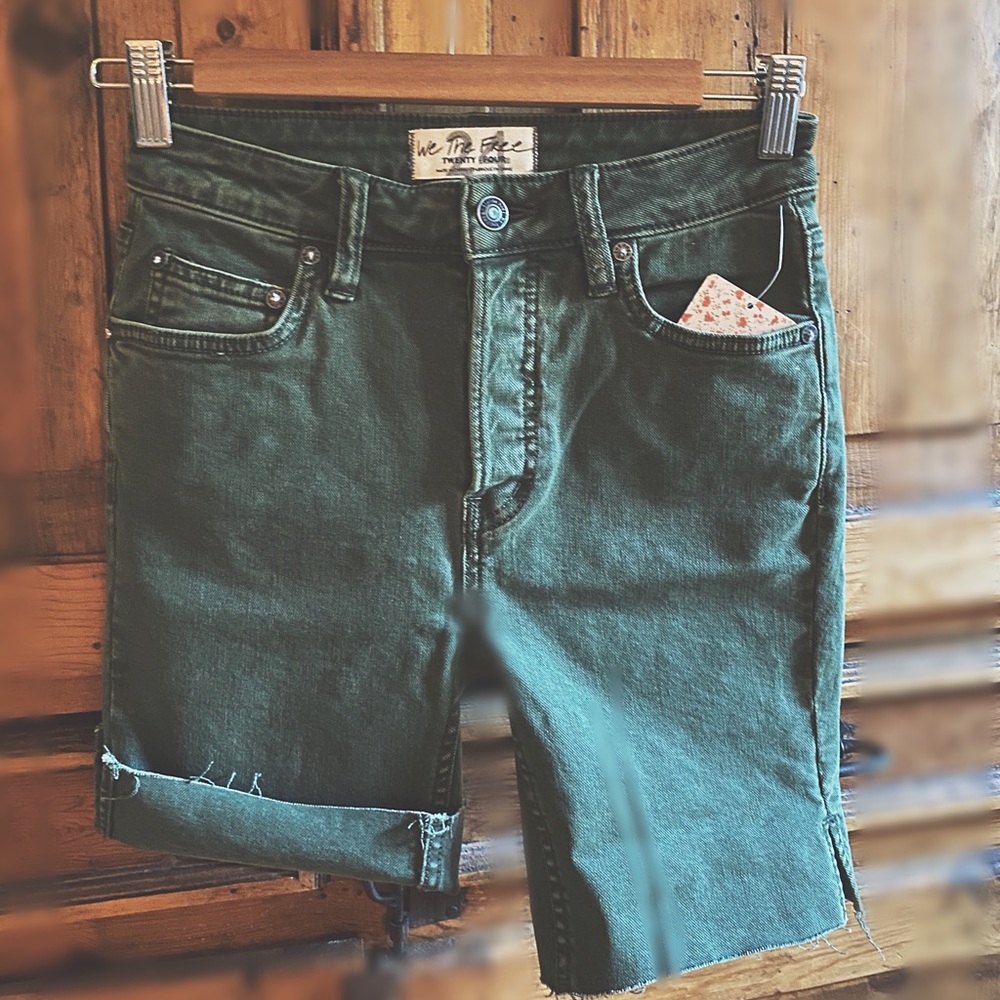 Free People Army Green Utility Bermuda Shorts - Size 24 NWT